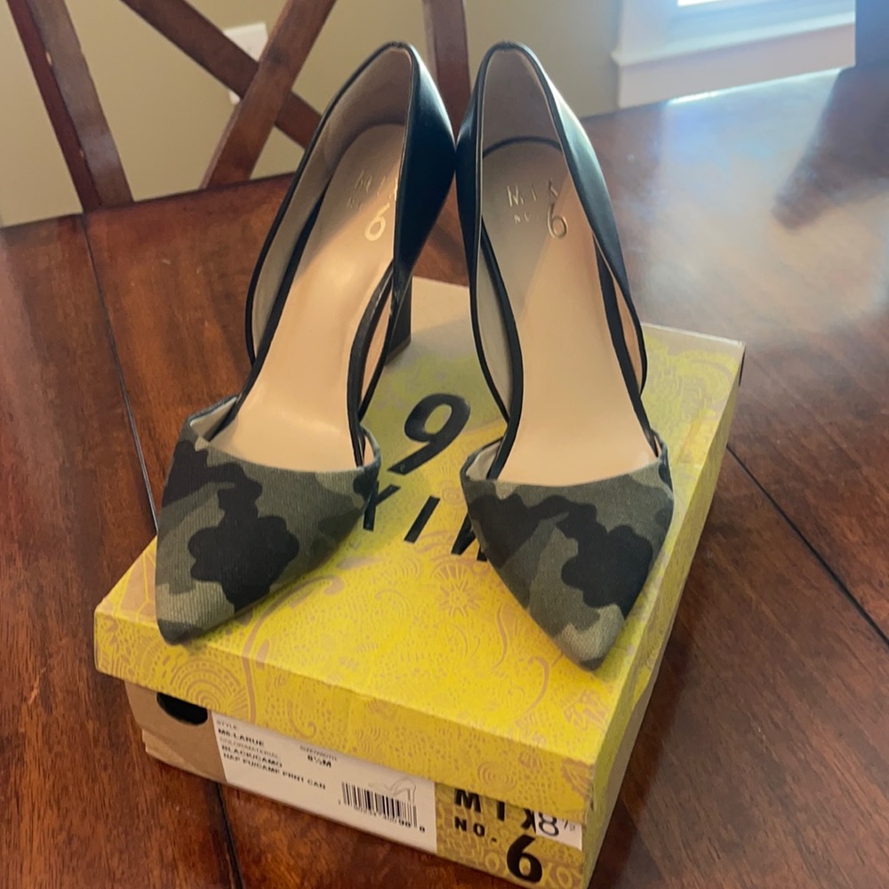 Dress heels